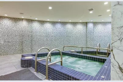 253 NE 2nd St #608, Miami, FL 33132 - Photo 14