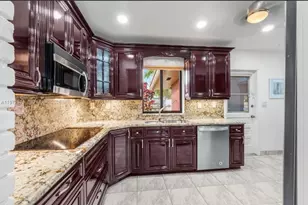 811 N Highland Dr, Hollywood, FL 33021 - Photo 6