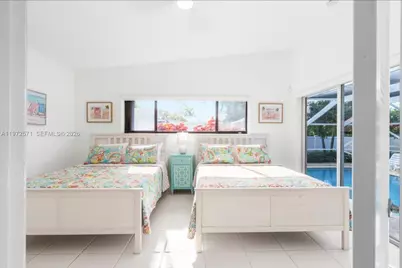 811 N Highland Dr, Hollywood, FL 33021 - Photo 20