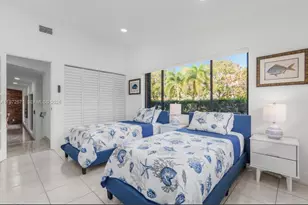 811 N Highland Dr, Hollywood, FL 33021 - Photo 26