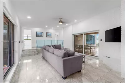 811 N Highland Dr, Hollywood, FL 33021 - Photo 22