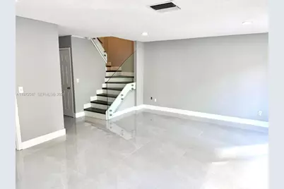 2700 N 34th Ave #I, Hollywood, FL 33021 - Photo 10