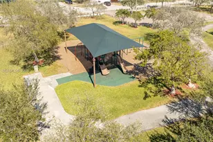 8121 SW 203rd St, Cutler Bay, FL 33189 - Photo 38