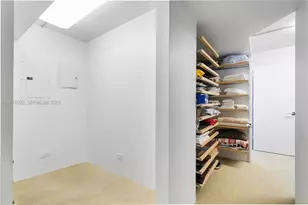 555 NE 15th St, Miami, FL 33132 - Photo 30