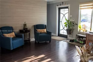 17221 NW 82nd Ave, Hialeah, FL 33015 - Photo 4