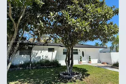 15715 SW 302nd Ter, Homestead, FL 33033 - Photo 2