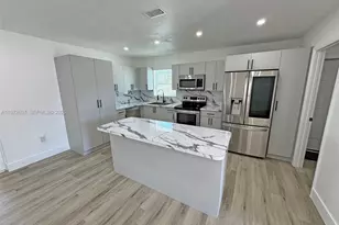 15715 SW 302nd Terrace, Homestead, FL 33033 - Photo 6