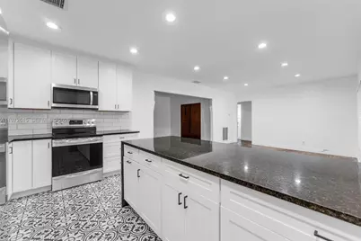 3965 SW 60th Ct #0, Miami, FL 33155 - Photo 12