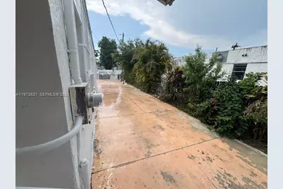 34 NW 69th St, Miami, FL 33150 - Photo 14