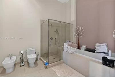 495 Brickell Avenue #2201, Miami, FL 33131 - Photo 22