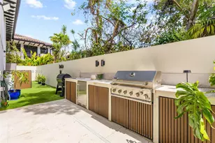 3020 McDonald St, Miami, FL 33133 - Photo 12