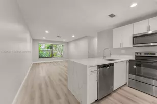 10375 NW 35th St, Coral Springs, FL 33065 - Photo 1