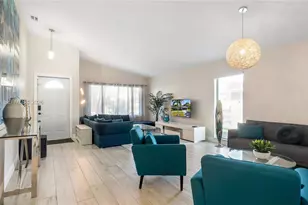 9986 NW 52nd St, Sunrise, FL 33351 - Photo 12