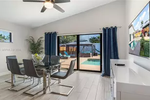 9986 NW 52nd St, Sunrise, FL 33351 - Photo 10