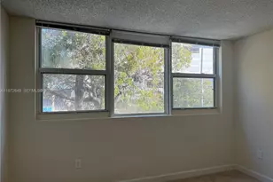 915 NW 1st Ave, Miami, FL 33136 - Photo 8