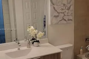 10455 NW 82nd St, Doral, FL 33178 - Photo 8