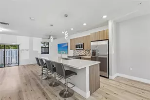 10455 NW 82nd St, Doral, FL 33178 - Photo 8