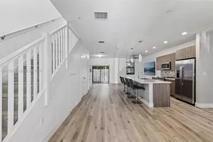 10455 NW 82nd St, Doral, FL 33178 - Photo 6