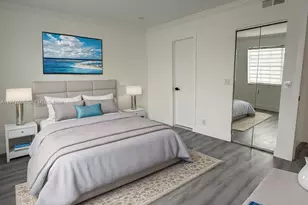 365 SW 86th Ave, Pembroke Pines, FL 33025 - Photo 8