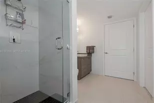 400 Sunny Isles Blvd, Sunny Isles Beach, FL 33160 - Photo 38