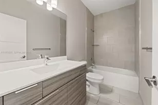 15450 NW 88th Ave, Miami Lakes, FL 33018 - Photo 20