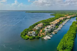 5990 Paradise Point Dr, Palmetto Bay, FL 33157 - Photo 2
