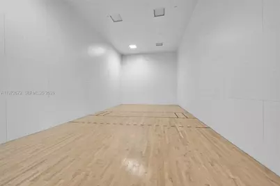 2950 NE 188th St #534, Aventura, FL 33180 - Photo 32