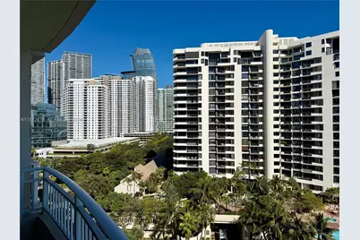 770 Claughton Island Dr #1209, Miami, FL 33131 - Photo 2