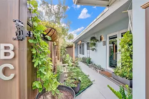 1236 NE 18th Ave, Fort Lauderdale, FL 33304 - Photo 2