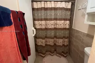 5724 S Bayberry Ln, Tamarac, FL 33319 - Photo 18