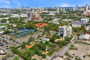 2421 NE 187th St, Miami, FL 33180 - Photo 40