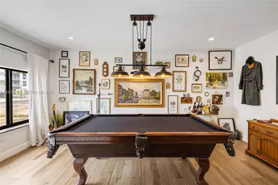 2421 NE 187th St, Miami, FL 33180 - Photo 6