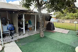 831 NW 34th Ave, Miami, FL 33125 - Photo 6