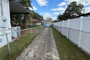 831 NW 34th Ave, Miami, FL 33125 - Photo 12