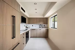 2805 SW 4th Ave, Miami, FL 33129 - Photo 10