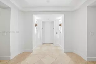 5801 Collins Ave, Miami Beach, FL 33140 - Photo 30