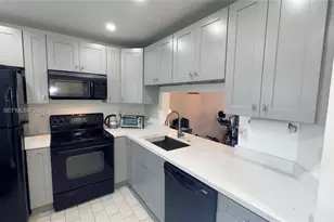 2391 NW 89th Dr, Coral Springs, FL 33065 - Photo 6