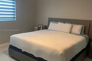 40 NW 87th Ave, Miami, FL 33172 - Photo 6