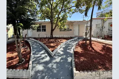 2142 NW 1st St #2142, Miami, FL 33125 - Photo 1