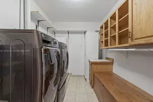 9475 SW 70th St, Miami, FL 33173 - Photo 22