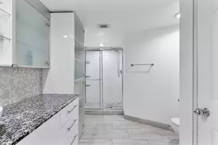 3530 Mystic Pointe Dr, Aventura, FL 33180 - Photo 32