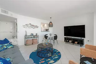 7135 Collins Ave, Miami Beach, FL 33141 - Photo 14
