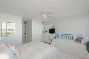 7135 Collins Ave, Miami Beach, FL 33141 - Photo 24