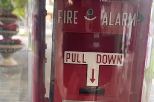 201 178th Dr, Sunny Isles Beach, FL 33160 - Photo 30