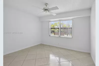 3300 W Rolling Hills Cir #302, Davie, FL 33328 - Photo 18