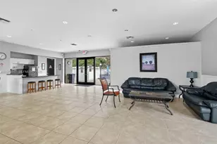 3300 W Rolling Hills Cir, Davie, FL 33328 - Photo 30