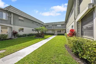 644 N Flanders N, Delray Beach, FL 33484 - Photo 2