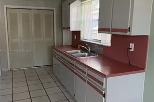 1845 NW 6th St, Miami, FL 33125 - Photo 8