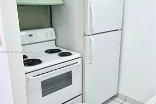 2145 Pierce St, Hollywood, FL 33020 - Photo 2