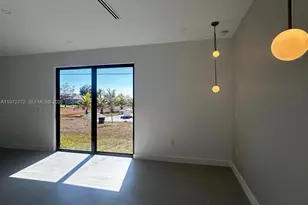 2700 SW Embers Te, Cape Coral, FL 33991 - Photo 2